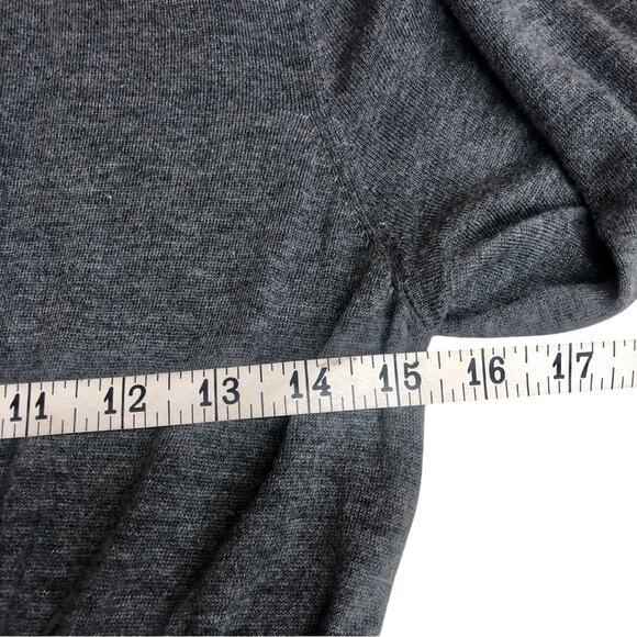 Expresss Gray Knit Sweater - Picture 10 of 16